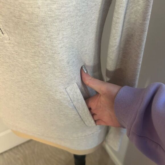 Banana Republic Light Gray Sweater XS - Picture 6 of 6